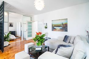 Apartments & Rooms Mara & Petrunjela