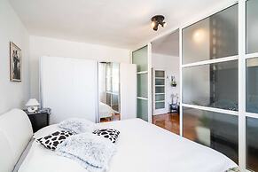 Apartments & Rooms Mara & Petrunjela