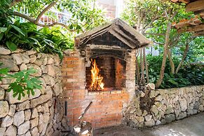 Apartments & Rooms Mara & Petrunjela