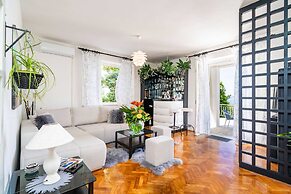 Apartments & Rooms Mara & Petrunjela