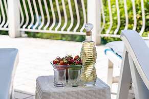 Apartments & Rooms Mara & Petrunjela