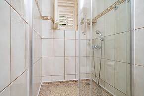 Apartments & Rooms Mara & Petrunjela