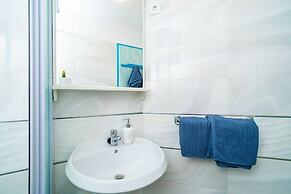 Apartments & Rooms Mara & Petrunjela