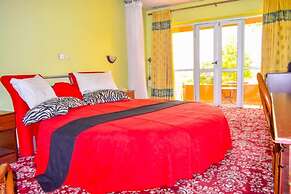 ROCK CLASSIC HOTEL LIMITED