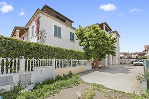 Bilo Danilo Few Minutes From Sea