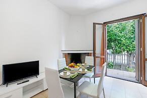 Bilo Danilo Few Minutes From Sea