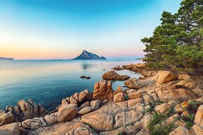 Bilo Danilo Few Minutes From Sea