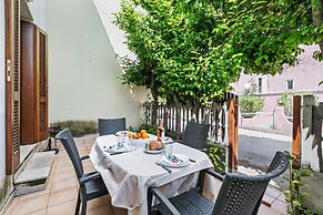 Bilo Danilo Few Minutes From Sea