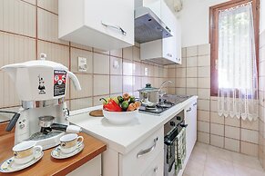 Bilo Danilo Few Minutes From Sea