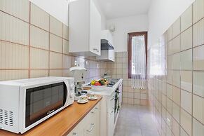 Bilo Danilo Few Minutes From Sea