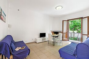 Bilo Danilo Few Minutes From Sea