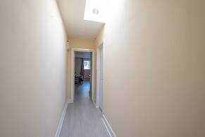 Newly Refurbished Studio, 20 Mins to London Bridge