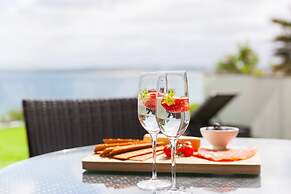 Peninsula Apartment 2