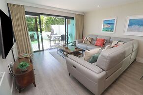 Peninsula Apartment 2