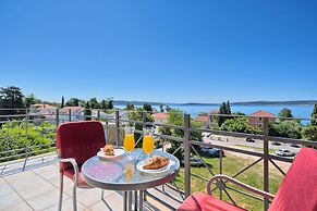 Aqua Guestrooms Kastela