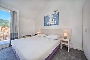 Aqua Guestrooms Kastela