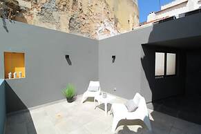 Bright 1 Bedroom With Lovely Balcony in Lisbon