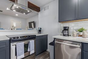 14th Coronado Historic District Phoenix 2 Bedroom Home by RedAwning