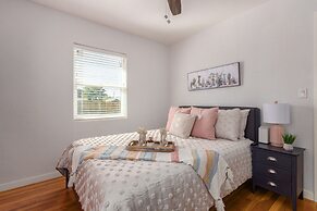 14th Coronado Historic District Phoenix 2 Bedroom Home by RedAwning