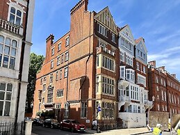 Luxury Suite in Cadogan Square I