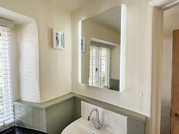 Rose Cottage in Holcombe