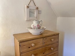 Rose Cottage in Holcombe