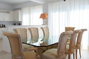 Kamariyo Athens Riviera by A&D Properties