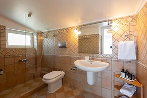 Kamariyo Athens Riviera by A&D Properties