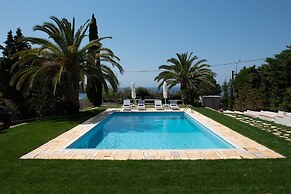 Kamariyo Athens Riviera by A&D Properties