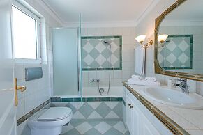 Kamariyo Athens Riviera by A&D Properties