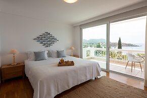 Kamariyo Athens Riviera by A&D Properties