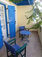 Santorious Flower Covered Apartment