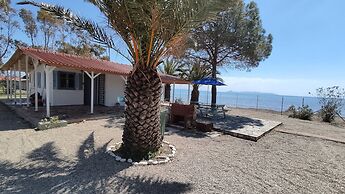 Beachfront/2br/garden/bbq/seaview/quietretreat