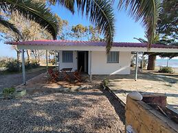 Beachfront/2br/garden/bbq/seaview/quietretreat