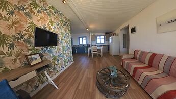 Beachfront/2br/garden/bbq/seaview/quietretreat