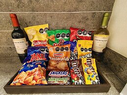 1st Luxury Warehouse