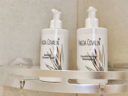 1st Luxury Warehouse