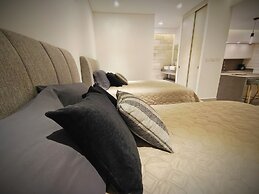 1st Luxury Warehouse