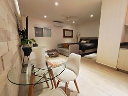 1st Luxury Warehouse