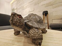 1st Luxury Warehouse