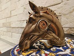 1st Luxury Warehouse