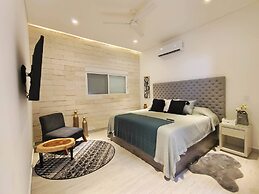 1st Luxury Warehouse