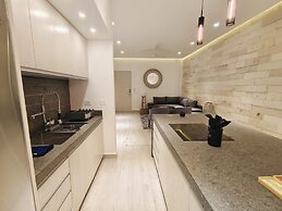 1st Luxury Warehouse