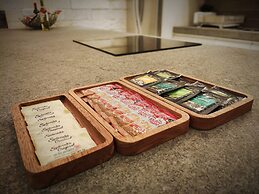 1st Luxury Warehouse