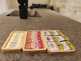 1st Luxury Warehouse