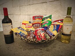 1st Luxury Warehouse