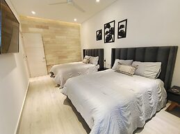 1st Luxury Warehouse