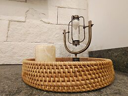 1st Luxury Warehouse