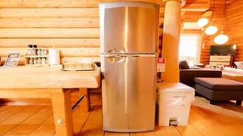 Lake Toya Hillside House