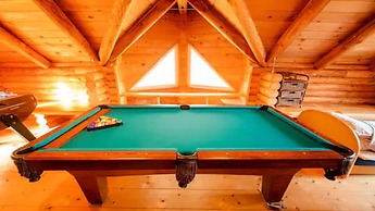 Lake Toya Hillside House